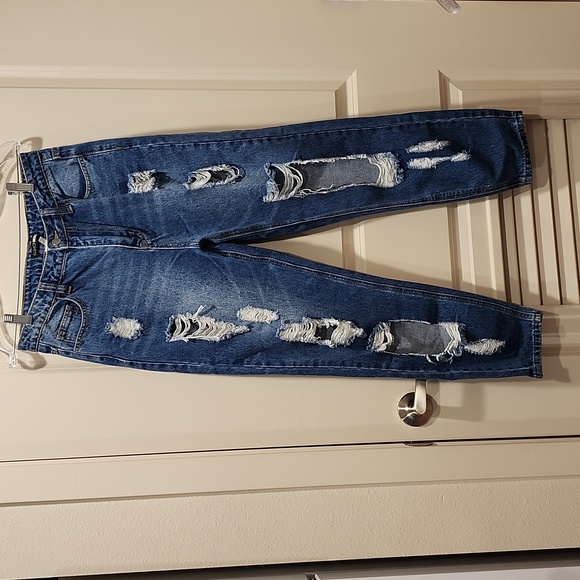 Fashion Nova high waisted distressed baggy jeans - Picture 2 of 4